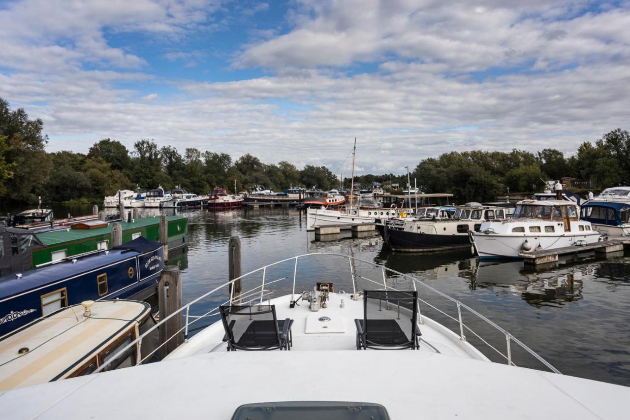 Eucala Motor Yacht Hotel East Molesey Ngoại thất bức ảnh